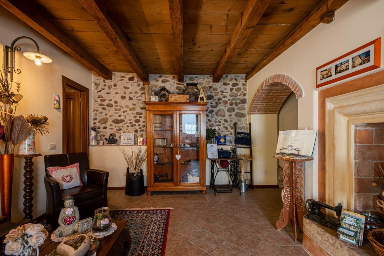 Agriturismo Borgo Di Calmasino Bardolino Buitenkant foto