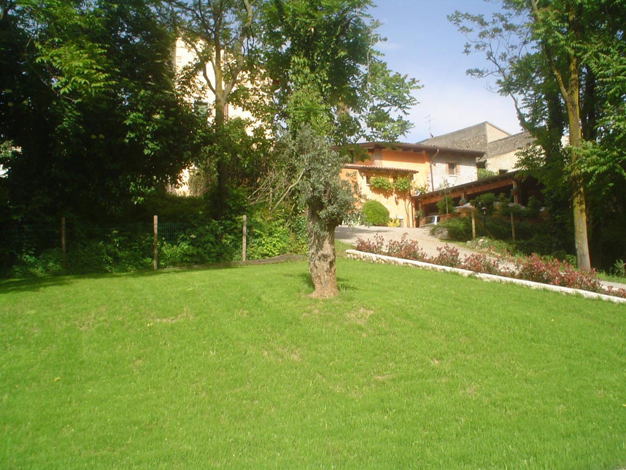 Agriturismo Borgo Di Calmasino Bardolino Buitenkant foto