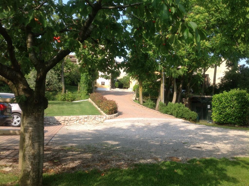 Agriturismo Borgo Di Calmasino Bardolino Buitenkant foto