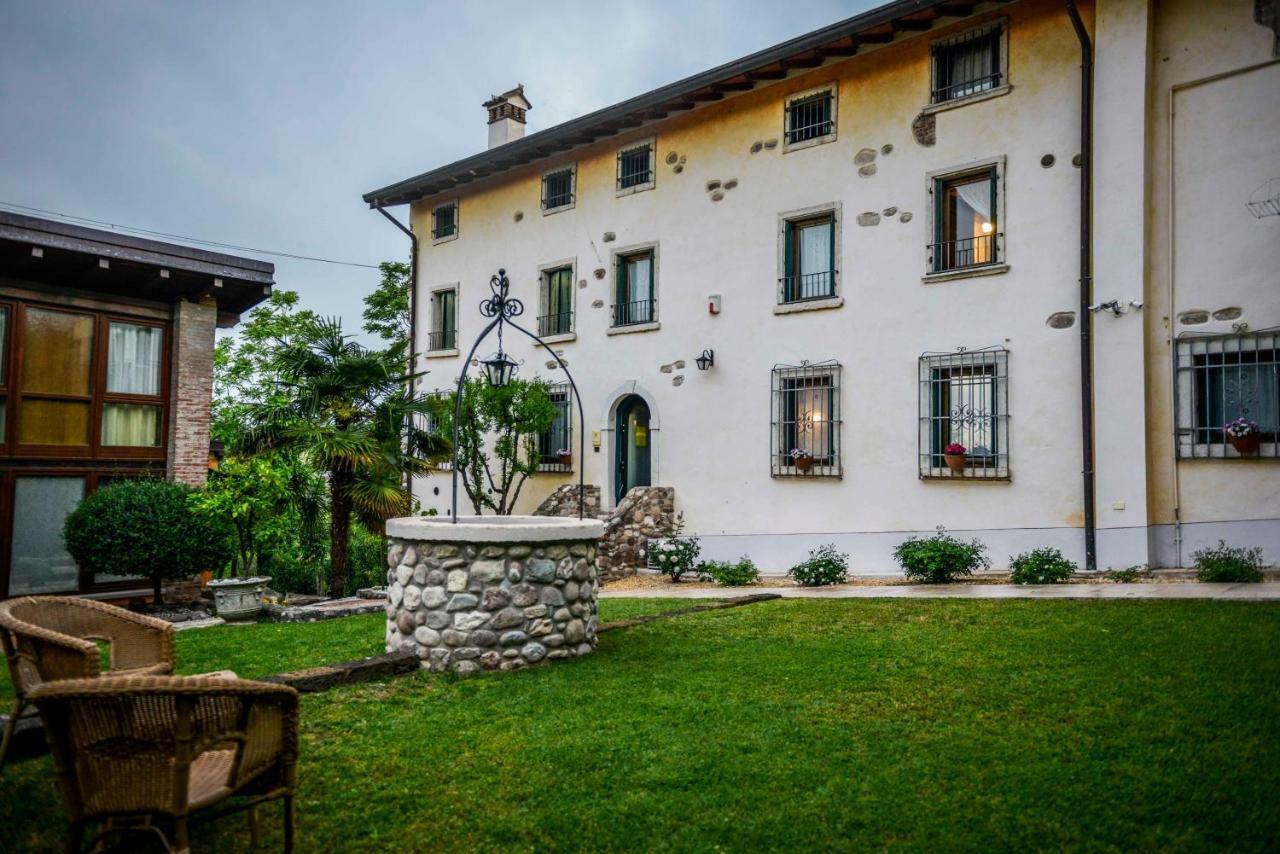 Agriturismo Borgo Di Calmasino Bardolino Buitenkant foto